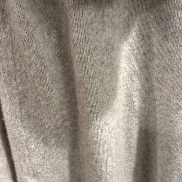 Gap super soft long grey sweater with hood M but fits like a large - Picture 6 of 8